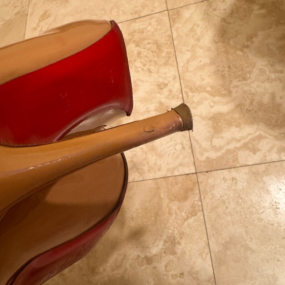 Christian Louboutin Tan Bow Heels - Picture 8 of 9